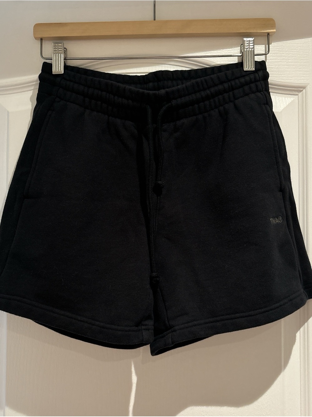Aritzia Black Boyfriend Shorts